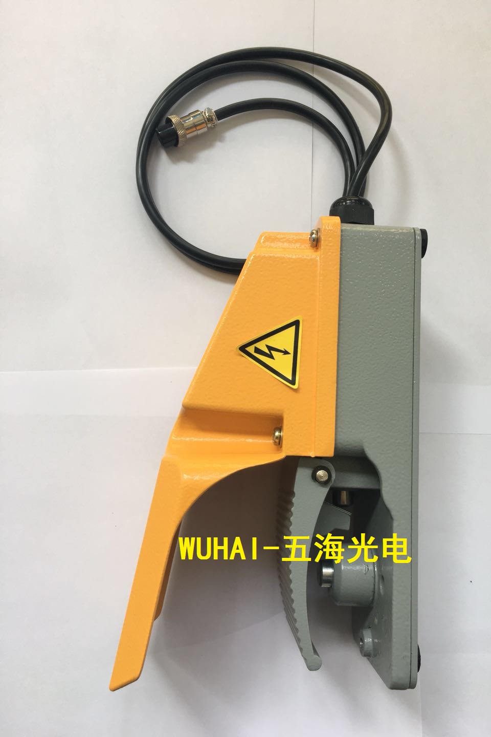 鑴氳笍寮€鍏? - 鍓湰.jpg